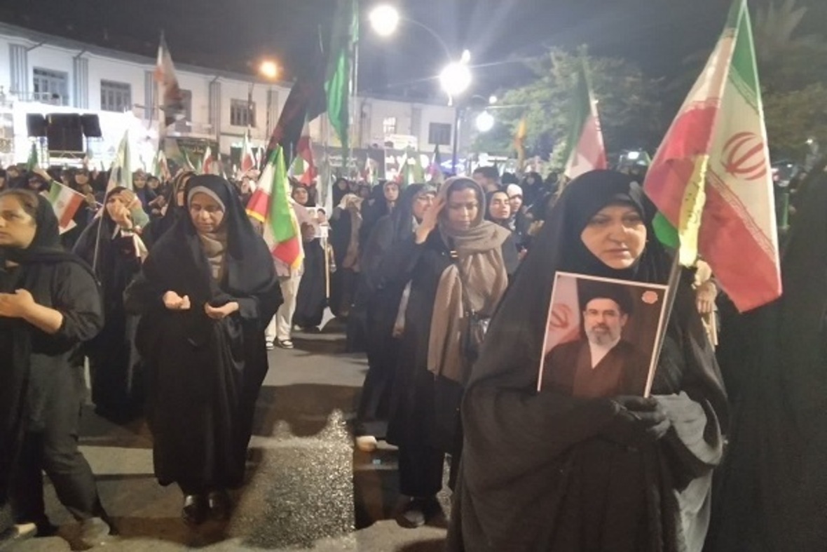 هفتاد و دومین اجتماع و راهپیمایی شبانه