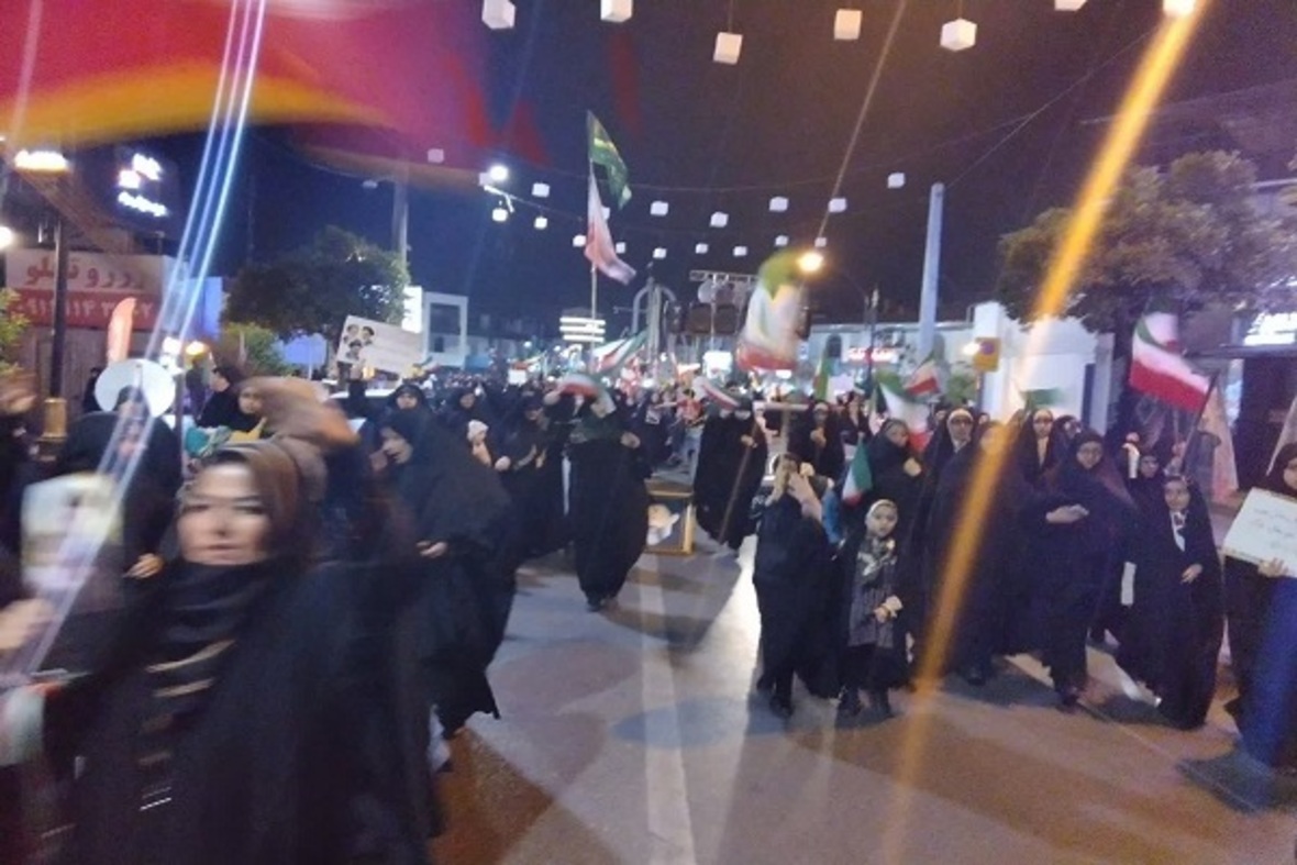 هفتاد و دومین اجتماع و راهپیمایی شبانه