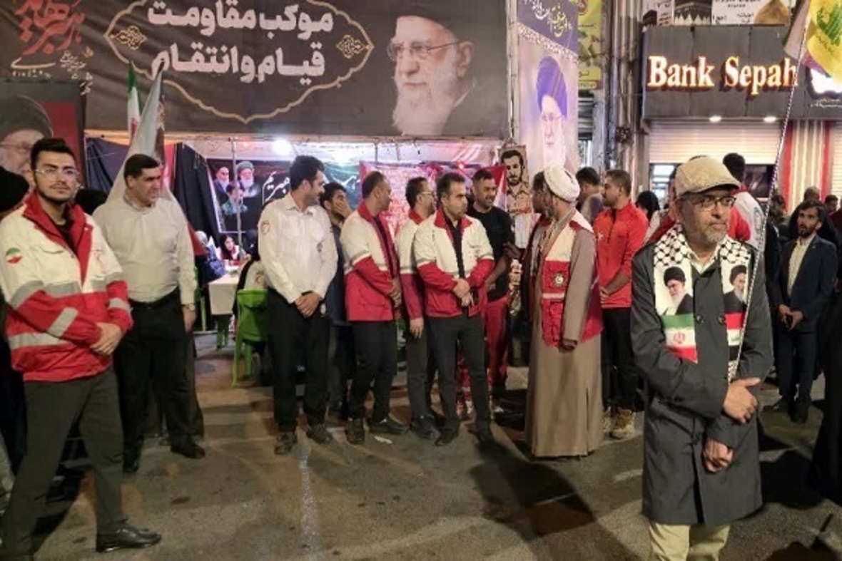 هفتاد و دومین اجتماع و راهپیمایی شبانه