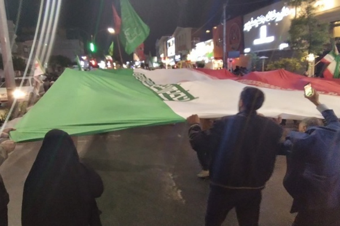 هفتاد و دومین اجتماع و راهپیمایی شبانه