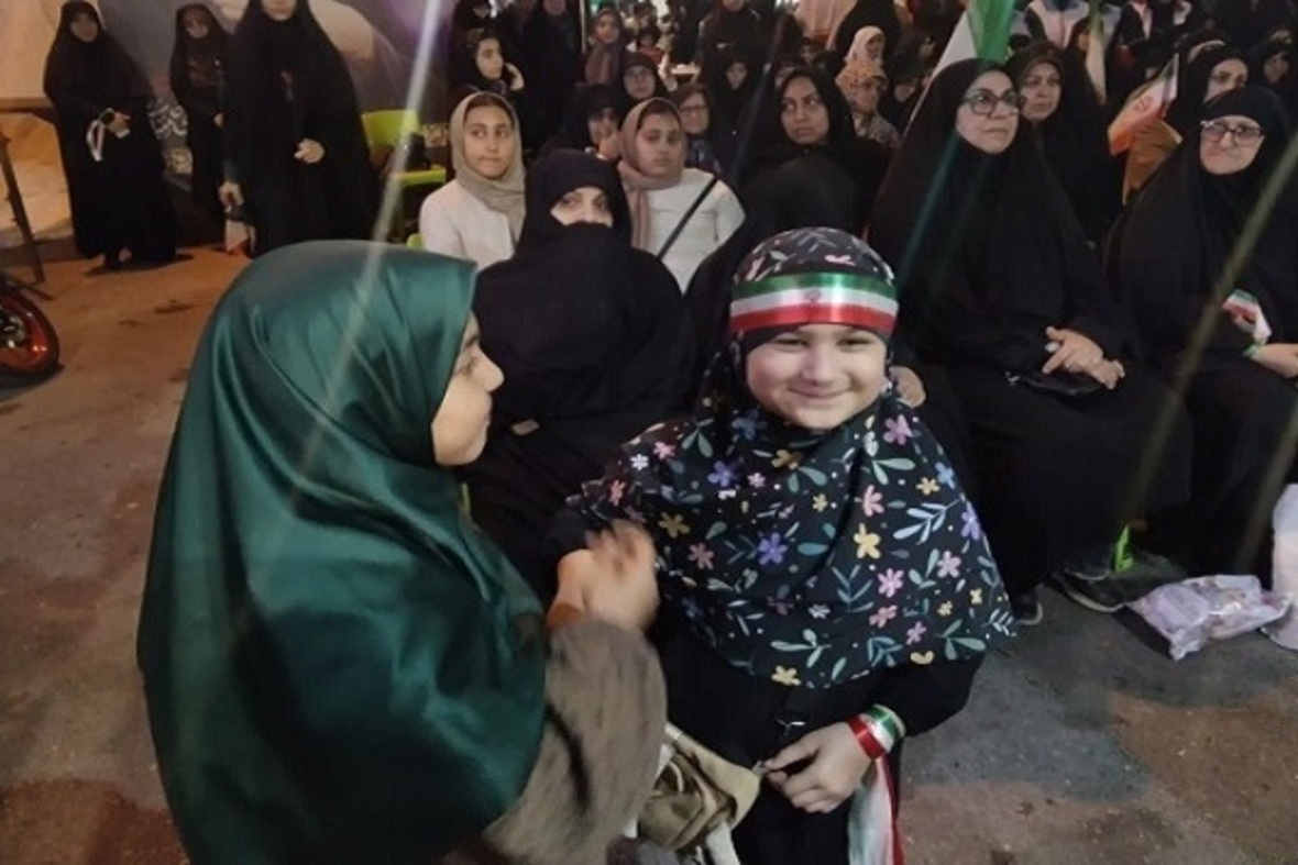 هفتاد و دومین اجتماع و راهپیمایی شبانه