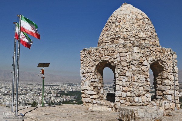 ۱۵ اردیبهشت؛ روز شیراز