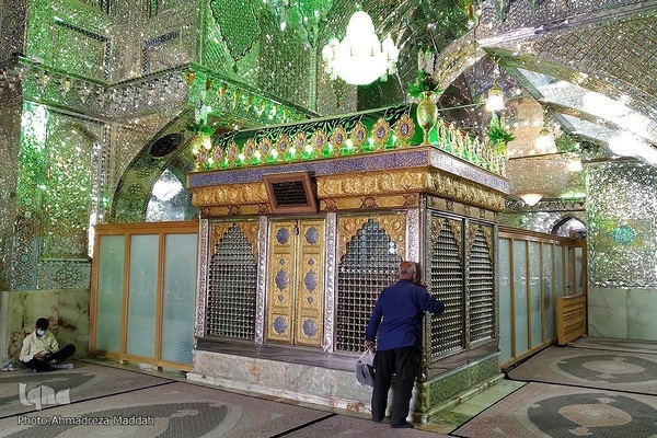 ۱۵ اردیبهشت؛ روز شیراز