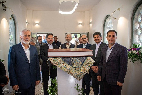 مراسم معنوی تعویض قرآن دروازه قرآن شیراز