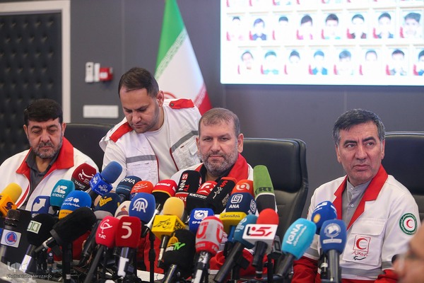 نشست خبری دبیرکل و رئیس جمعیت هلال‌احمر