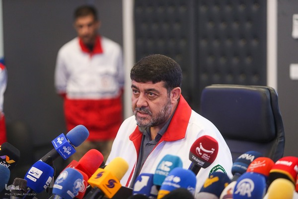 نشست خبری دبیرکل و رئیس جمعیت هلال‌احمر