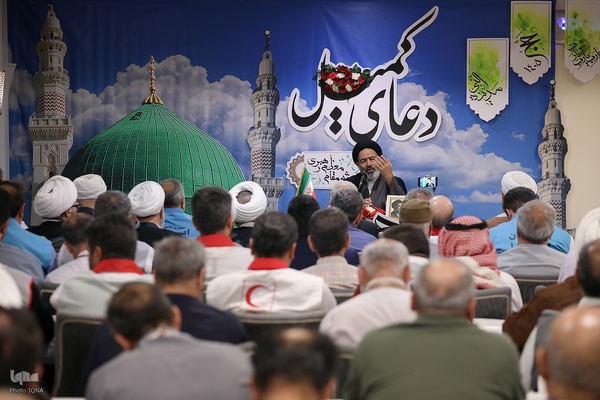 مراسم دعای کمیل در مدینه منوره