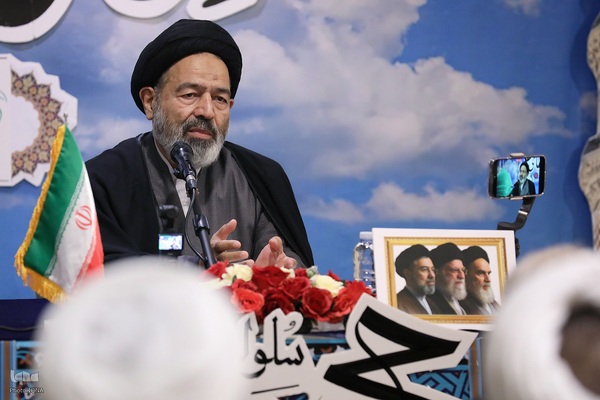 مراسم دعای کمیل در مدینه منوره