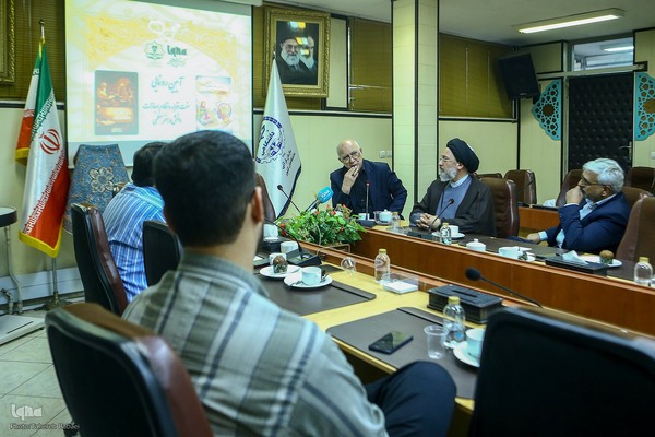 رونمایی از کتاب‌های «سنت اقراء و نظام اجازات» و «دانش و هنر معلمی»