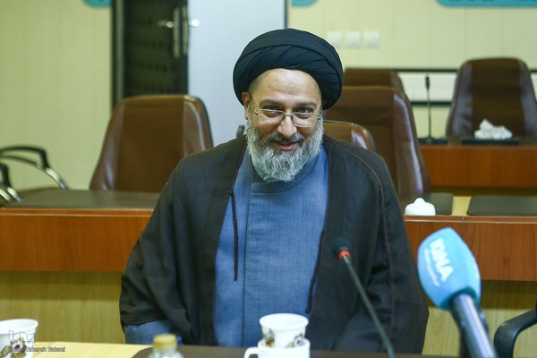 حجت‌الاسلام سیدمحمد میریحیی در رونمایی از کتاب‌های «سنت اقراء و نظام اجازات» و «دانش و هنر معلمی»