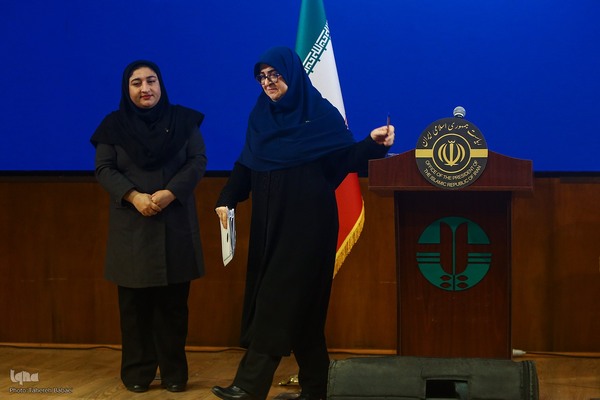 نشست خبری سخنگوی دولت و رئیس سازمان حفاظت محیط زیست