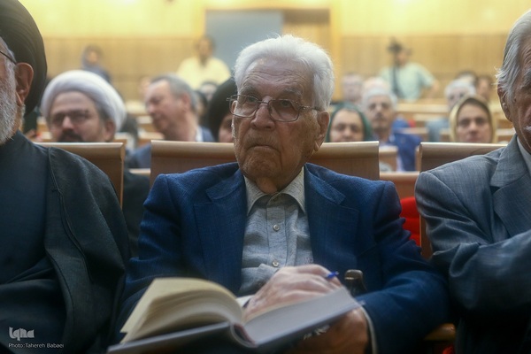 مراسم بزرگداشت پروفسور یوسف ثبوتی