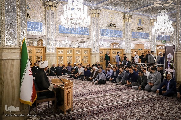 مراسم بزرگداشت حکیم معاصر محمدحسین حشمت‌پور در حرم مطهر رضوی