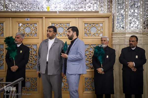 مراسم بزرگداشت حکیم معاصر محمدحسین حشمت‌پور در حرم مطهر رضوی