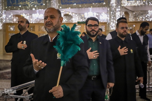 مراسم بزرگداشت حکیم معاصر محمدحسین حشمت‌پور در حرم مطهر رضوی