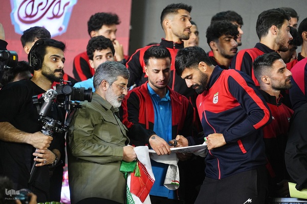 مراسم بدرقه تیم ملی فوتبال ایران در میدان انقلاب