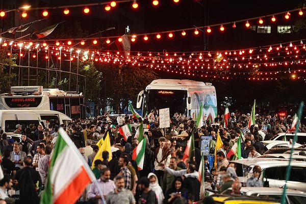 مراسم بدرقه تیم ملی فوتبال ایران در میدان انقلاب