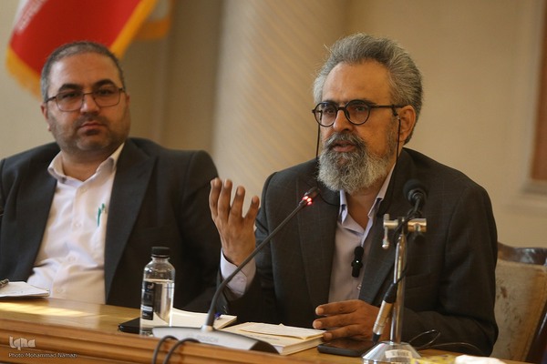 آیین بزرگداشت حکیم ابوالقاسم فردوسی و روز پاسداشت زبان فارسی