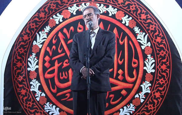سخنرانی رئیس جهاددانشگاهی در تجمع شبانه مردم در میدان انقلاب تهران
