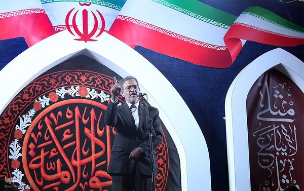 سخنرانی رئیس جهاددانشگاهی در تجمع شبانه مردم در میدان انقلاب تهران