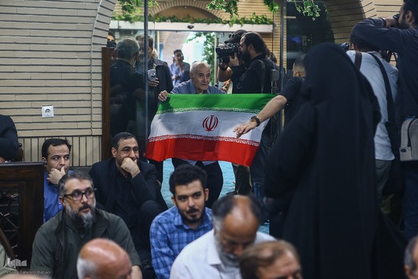 مراسم یادبود شهید دکتر علی لاریجانی در مسجد بلال رسانه ملی