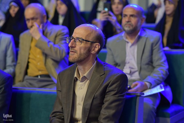 ضبط فینال و اختتامیه برنامه تلویزیونی «بهشت»