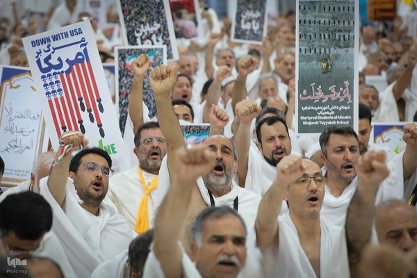مراسم برائت از مشرکین در صحرای عرفات