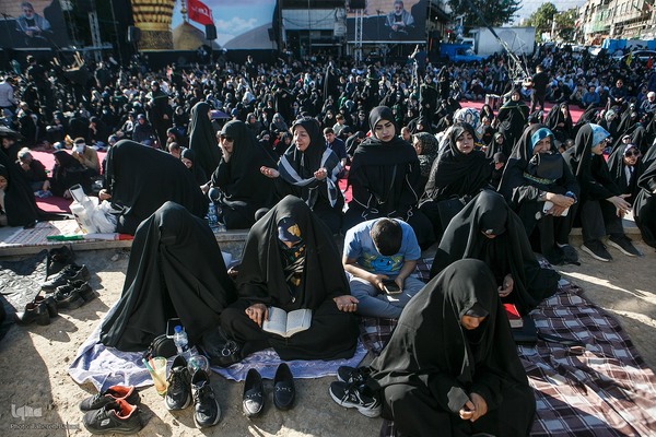 مراسم دعای عرفه در تهران