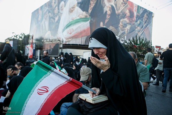 مراسم دعای عرفه در تهران