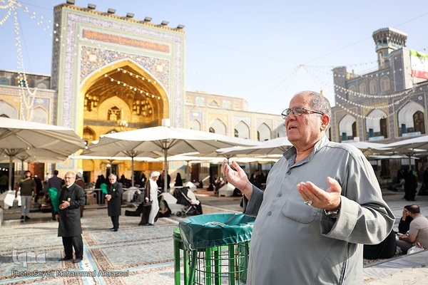 اقامه نماز عید قربان در حرم امام رضا (ع)