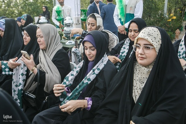 آیین اهتزاز بزرگترین پرچم متبرک حرم علوی