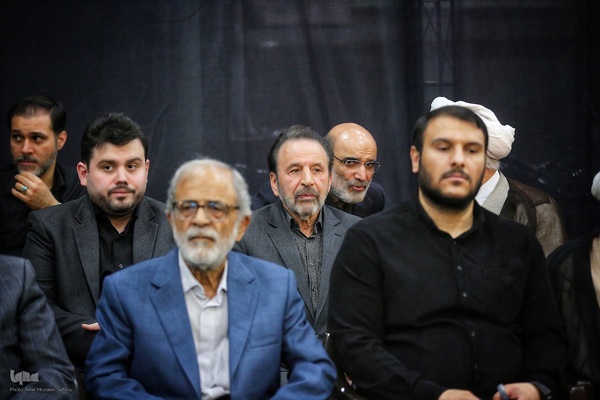 مراسم یادبود شهدای خانواده رهبر انقلاب در حرم عبدالعظیم(ع)