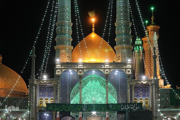 شب میلاد امام هادی(ع) در حرم کریمه اهل بیت(س)