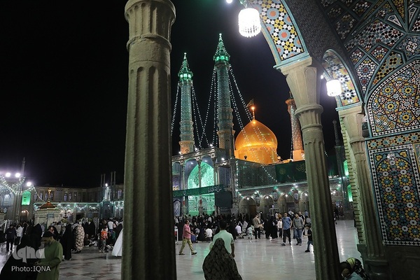شب میلاد امام هادی(ع) در حرم کریمه اهل بیت(س)
