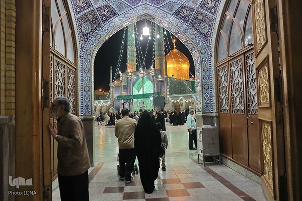 شب میلاد امام هادی(ع) در حرم کریمه اهل بیت(س)