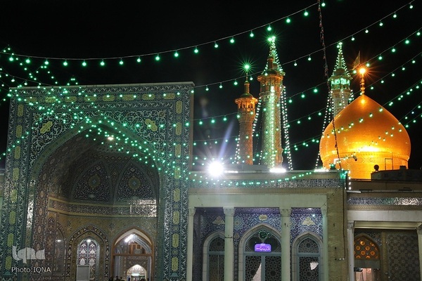 شب میلاد امام هادی(ع) در حرم کریمه اهل بیت(س)