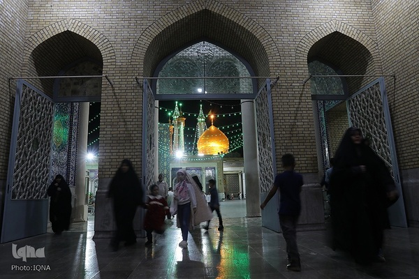 شب میلاد امام هادی(ع) در حرم کریمه اهل بیت(س)