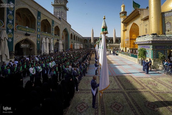 مراسم برافراشتن پرچم غدیر در حرم علوی