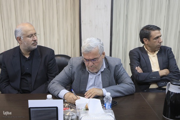 نشست بررسی نقش نهادهای علمی و تاب‌آوری اجتماعی در دوران پس از جنگ