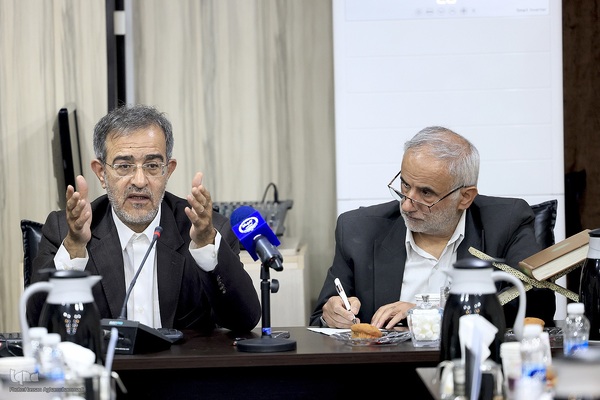 نشست بررسی نقش نهادهای علمی و تاب‌آوری اجتماعی در دوران پس از جنگ