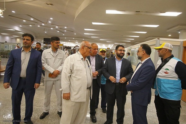 ورود نخستین گروه زائران حج تمتع ۱۴۰۵ جنوب کشور به شیراز