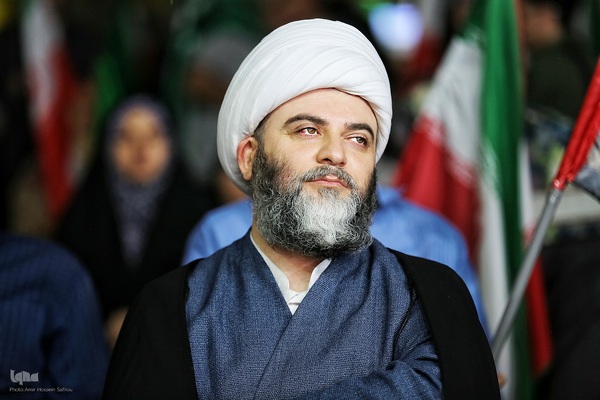 سومین اجتماع حافظان قرآن کریم در میدان فلسطین