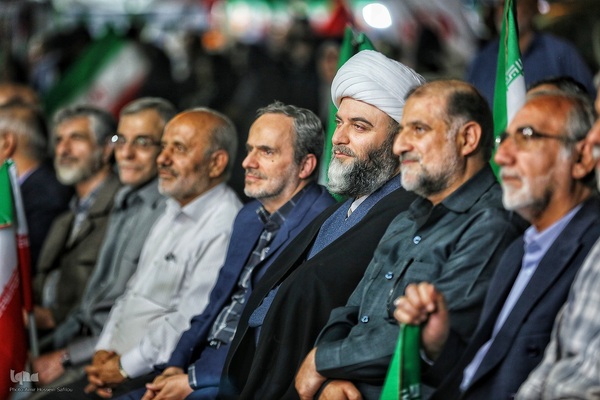 سومین اجتماع حافظان قرآن کریم در میدان فلسطین