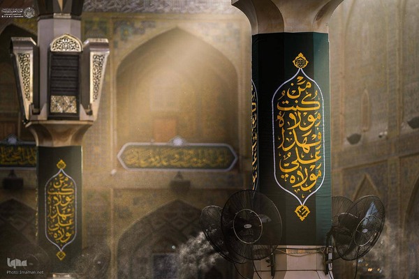 گل‌باران ضریح مطهر علوی در آستانهٔ عید ولایت و امامت