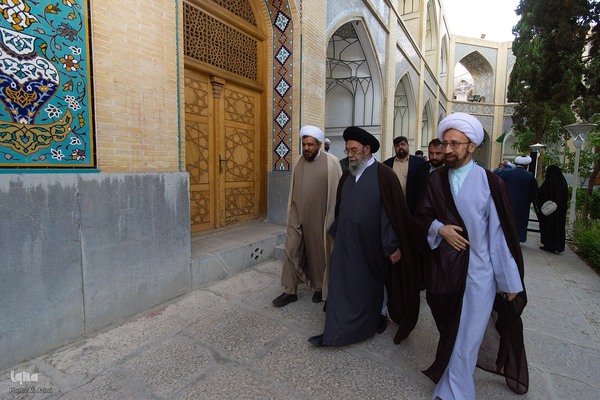 مراسم عمامه‌گذاری طلاب حوزه علمیه اصفهان