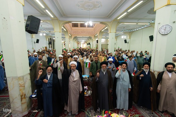 مراسم عمامه‌گذاری طلاب حوزه علمیه اصفهان