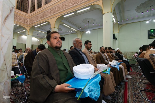 مراسم عمامه‌گذاری طلاب حوزه علمیه اصفهان