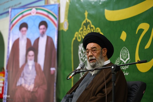 مراسم عمامه‌گذاری طلاب حوزه علمیه اصفهان