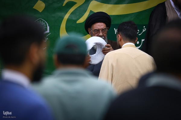 مراسم عمامه‌گذاری طلاب حوزه علمیه اصفهان