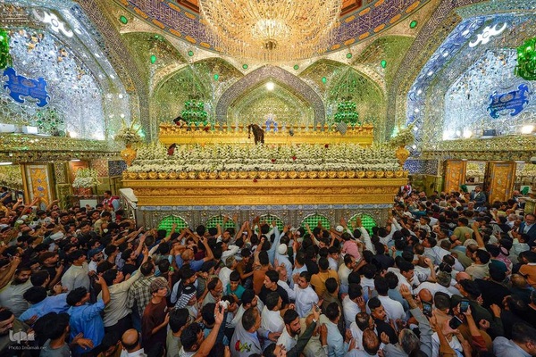 زائران و دلدادگان علوی،در شب عید بزرگ ولایت